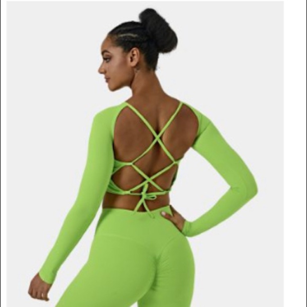 Very cute, open back tie crop top